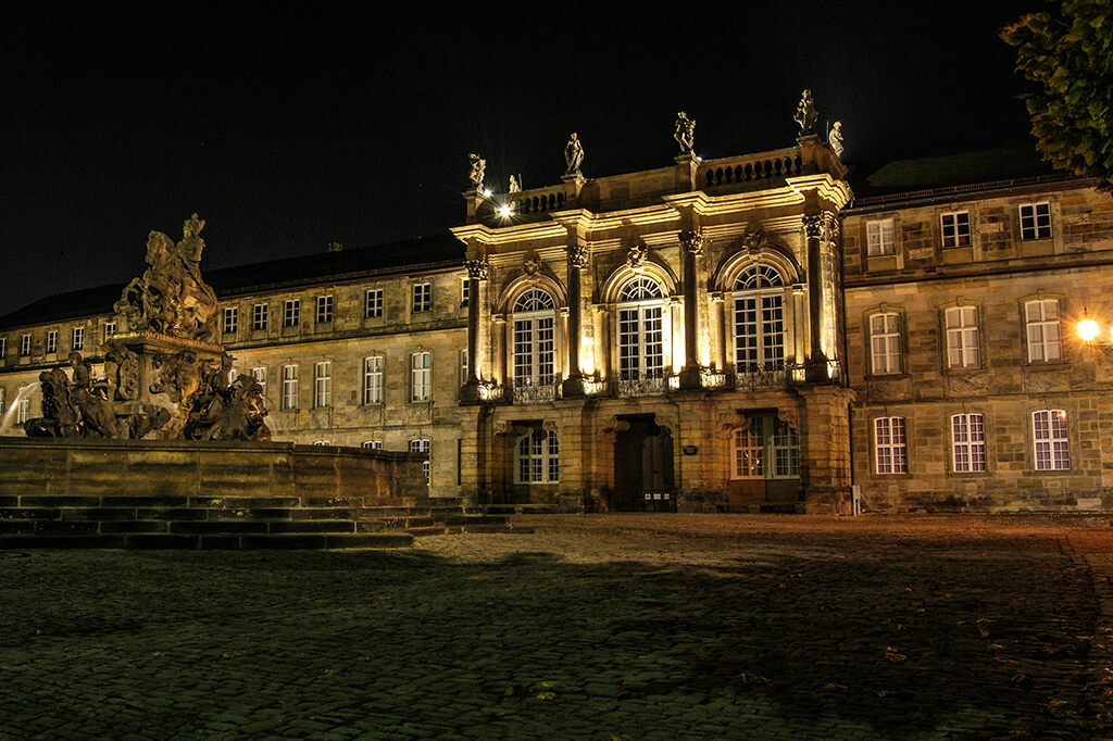 Der Heimatlotse - Aktivität: Neues Schloss in Bayreuth
