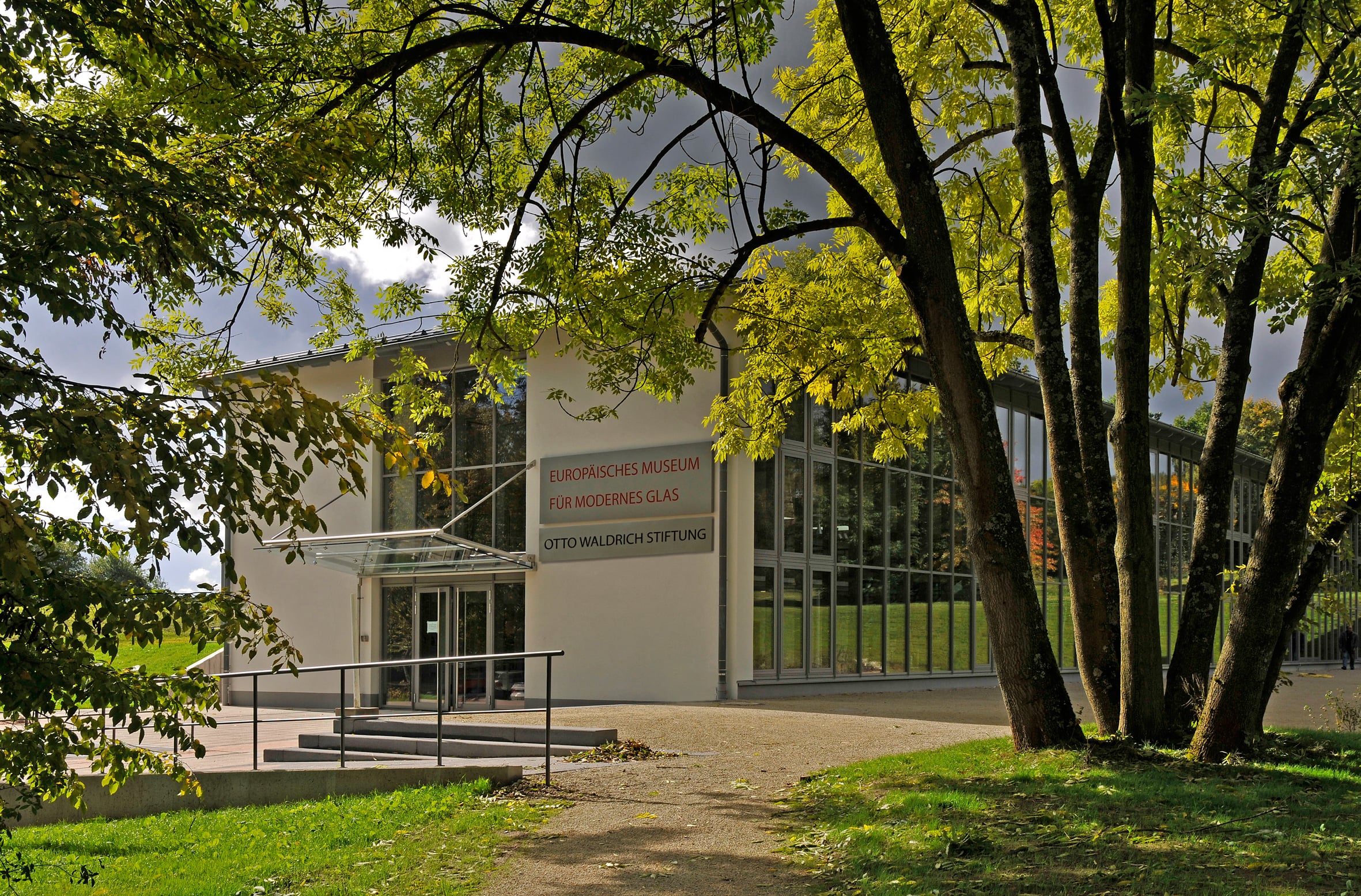 Europäisches Museum für Modernes Glas, Schlosspark Rosenau, Foto: Kunstsammlungen der Veste Coburg