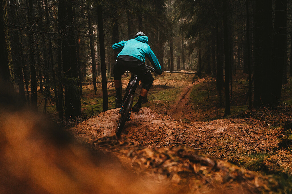 Seilbahn Ochsenkopf Süd mit Fahrradtransport Downhill, Foto: Julian Hochgesang, unsplash.com/@julianhochgesang