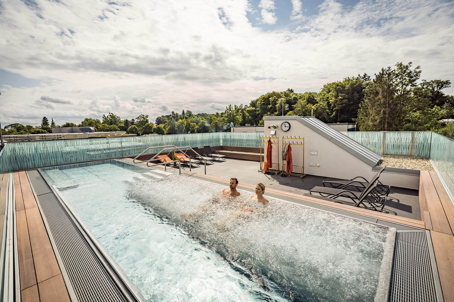 Sky-Pool im Saunaland der Therme Bad Steben, Foto: Bayerisches Staatsbad Bad Steben GmbH