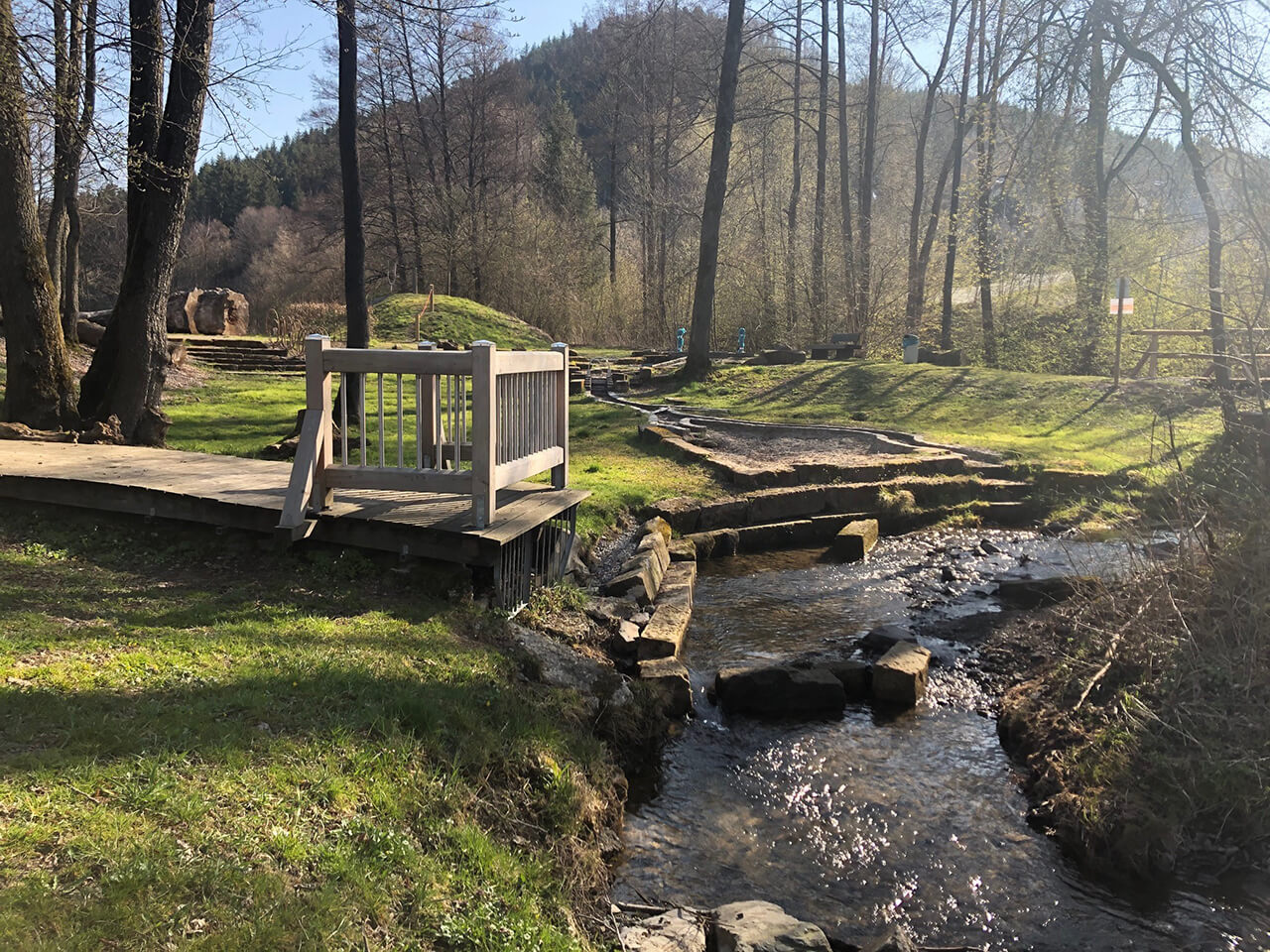 NaturErlebnis Leutnitztal Wasserlauf, Foto: Ines Simon-Graf / Touristinformation Wallenfels