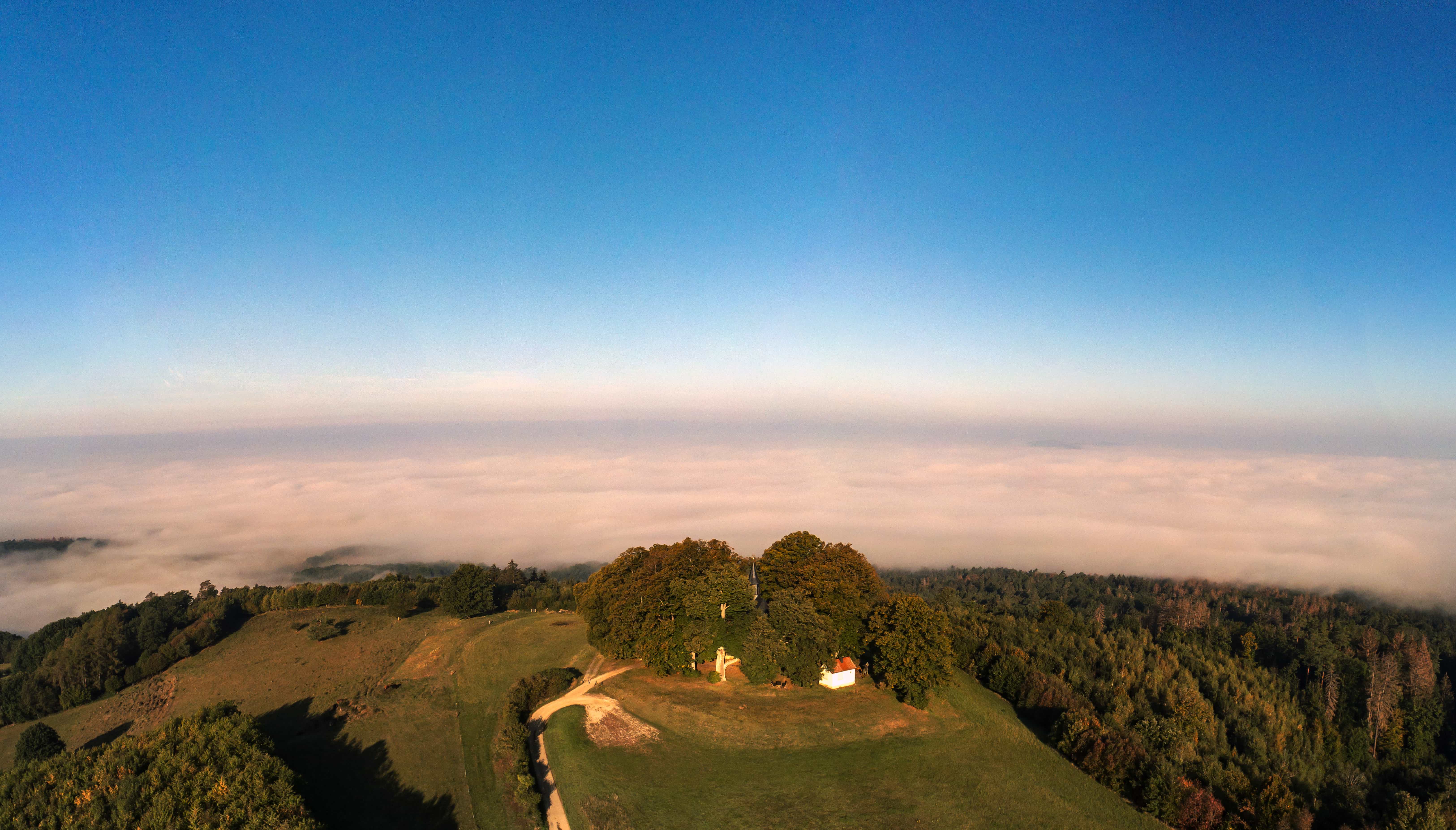 Veitsberg im Wolkenmeer, Foto: Bäuerlein