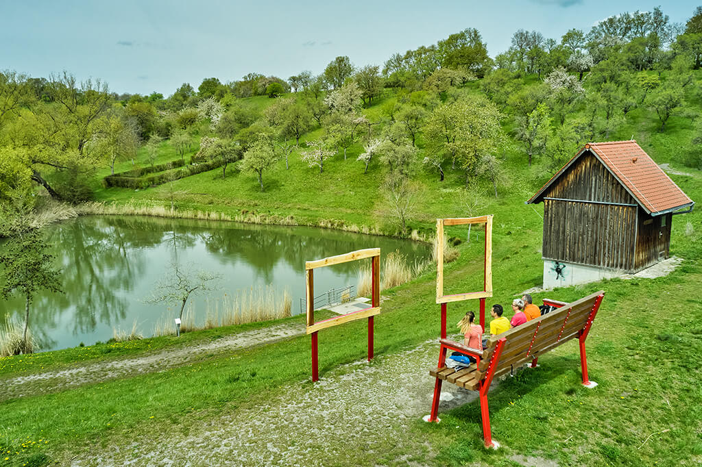 Landschaftssee mit Bank Burgbernheim